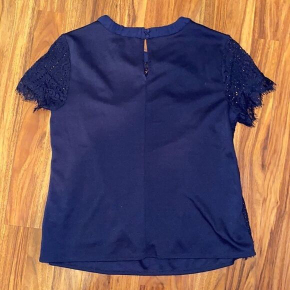 LaurenāConradĀ NavyāLaceāBlouse - Picture 5 of 6